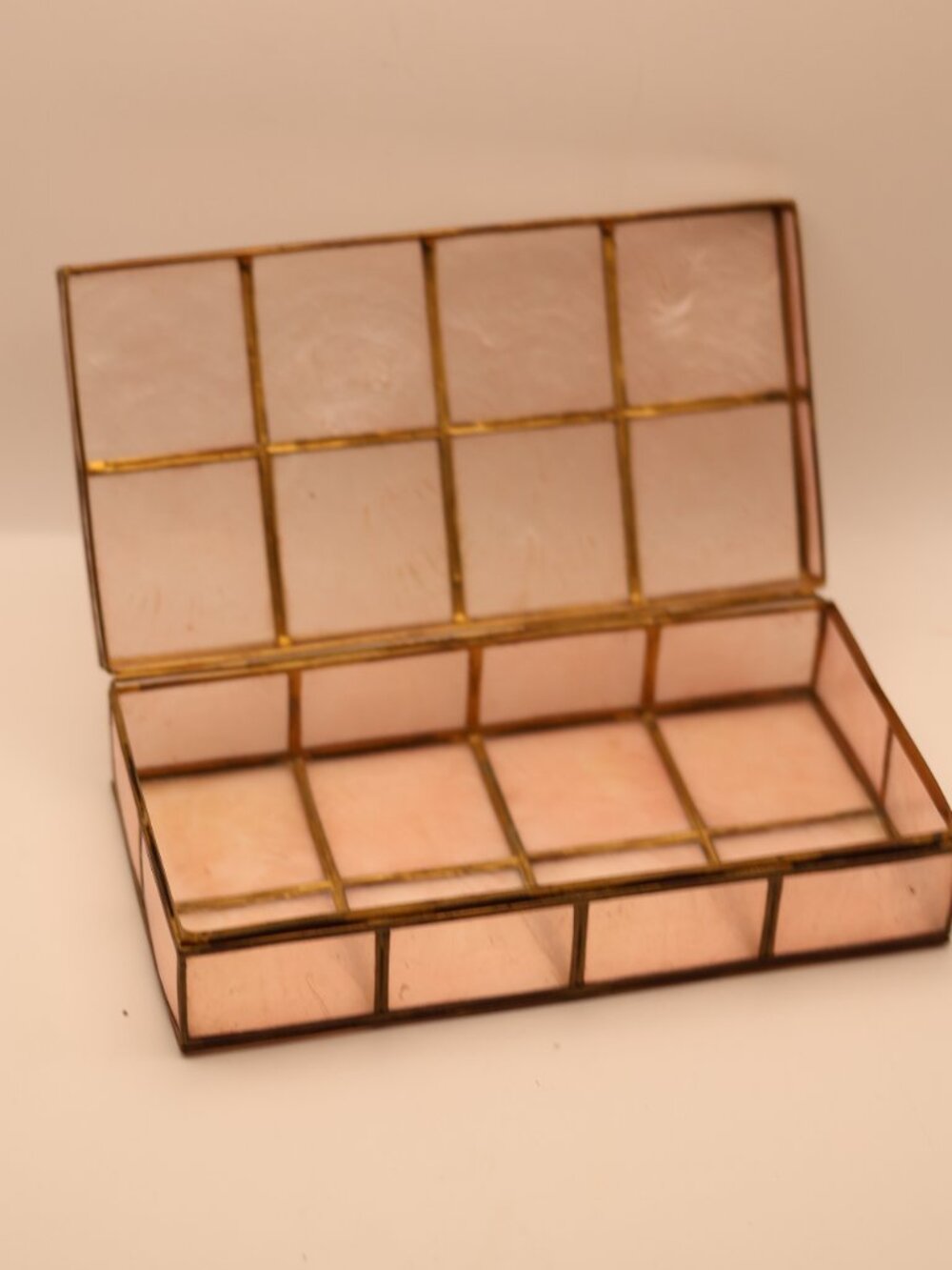 Vintage Pink Capiz Shell & Brass Framed Jewelry Box / Trinket Case - Picture 9 of 9